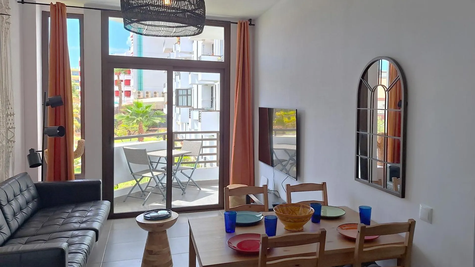 Stylish 2-Bedroom Apartment Yumbo Maspalomas